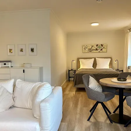 Utkiek Apartment *